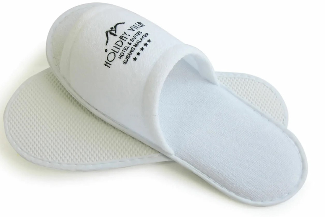 История появления одноразовых тапочек в гостиничном бизнесе и их развитие